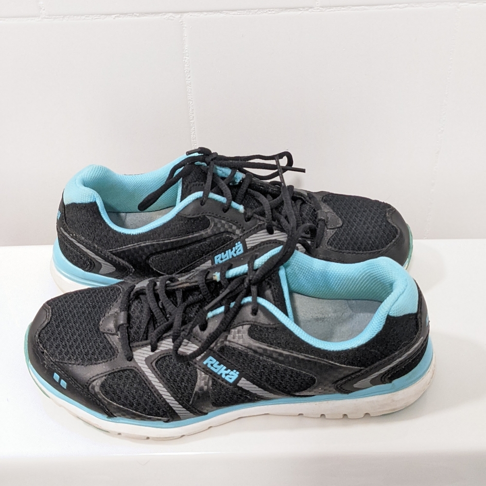 Ryka anti gravity sneakers